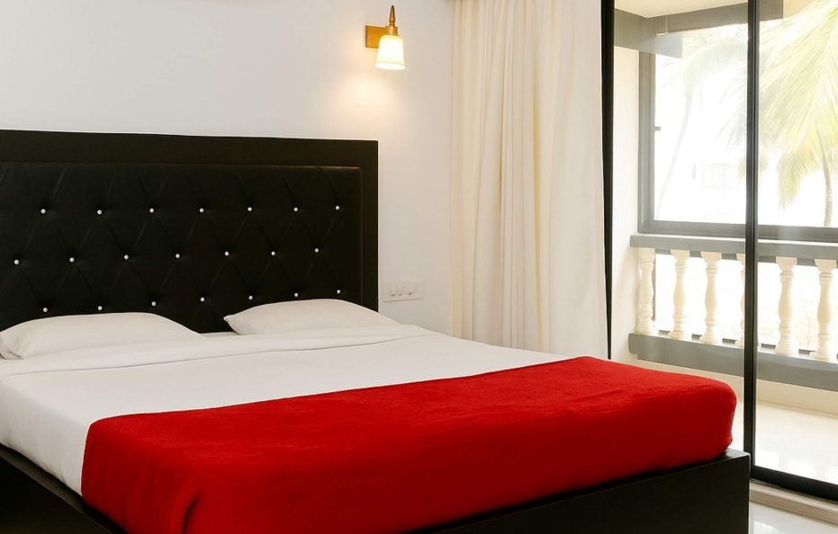 UP to 23 Person – 3BHK Penthouse + 2 Apartments