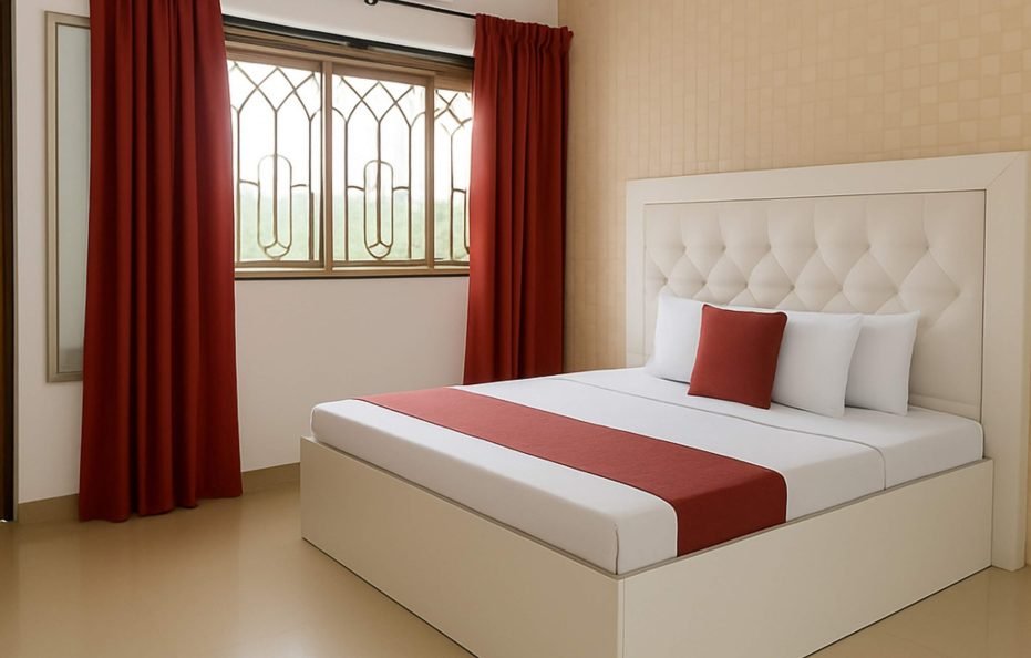 UP to 23 Person – 3BHK Penthouse + 2 Apartments