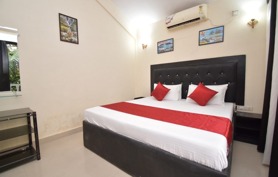 3 BHK Villa with Living Room