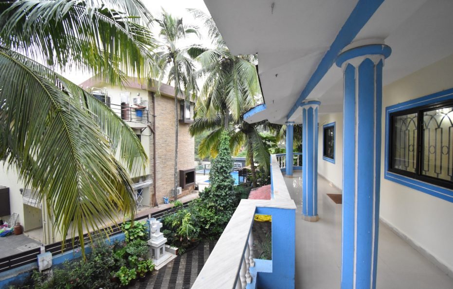 3 BHK Villa with Living Room
