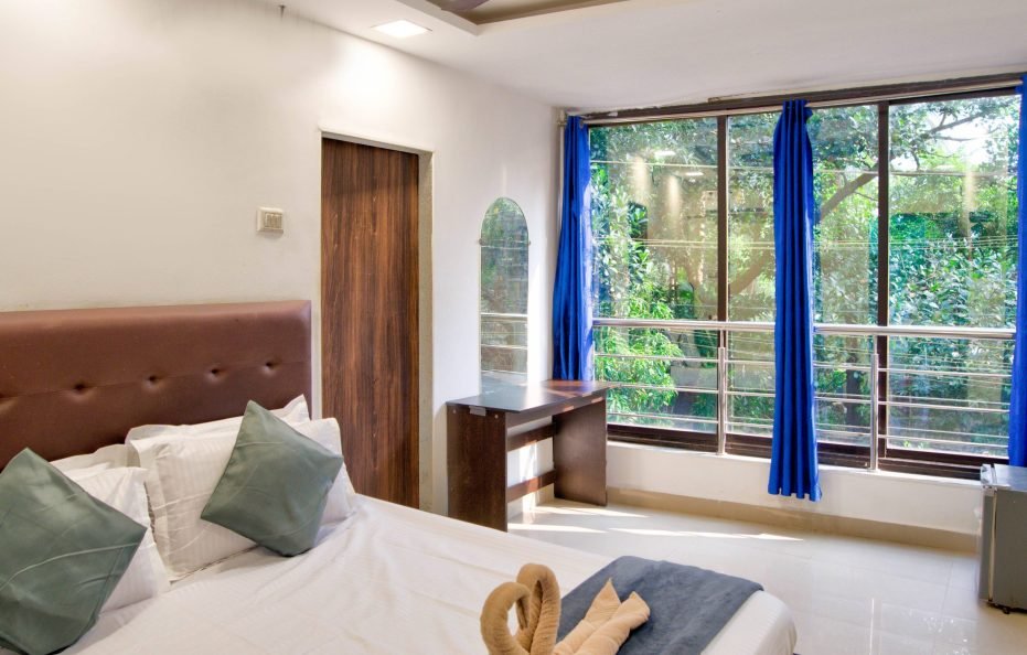 1 Deluxe Room + 1 Quadruple Room in Calnagute