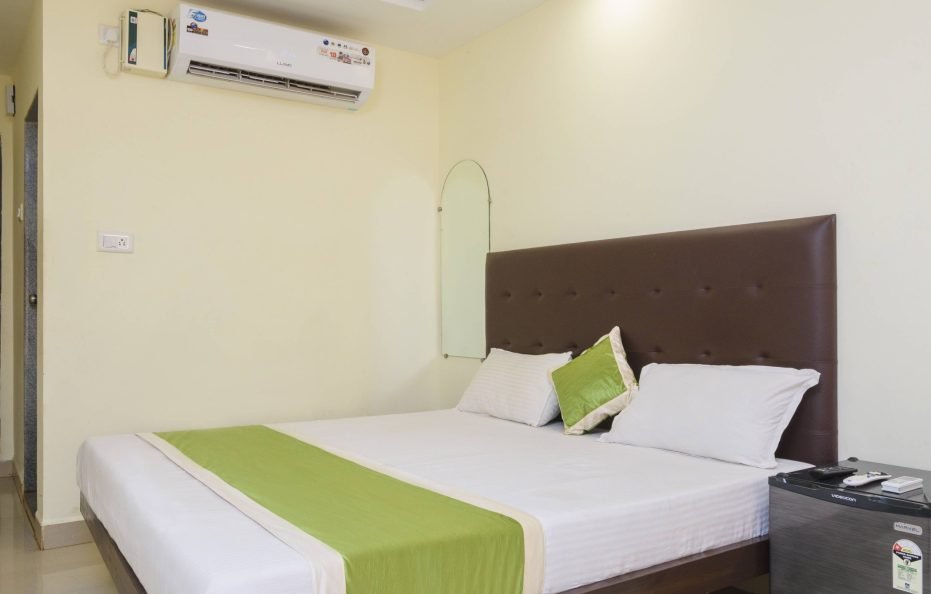 1 Deluxe Room + 1 Quadruple Room in Calnagute