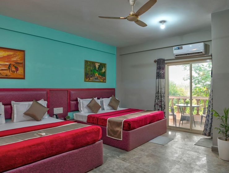 2 Rooms King Size for 12 Person