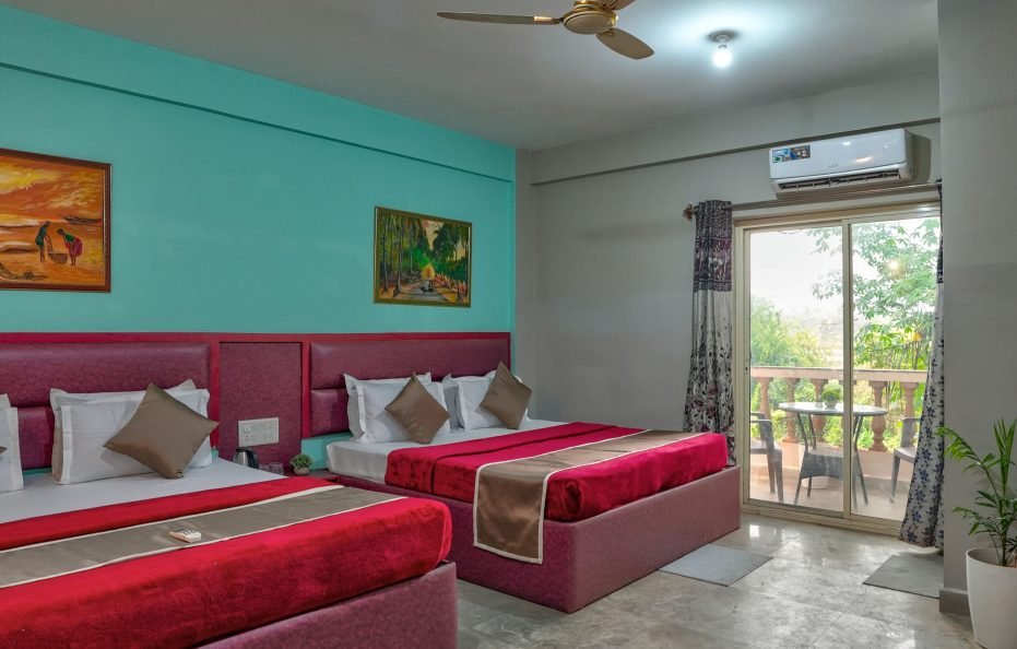 2 Rooms King Size for 12 Person