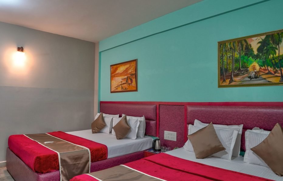2 Rooms King Size for 12 Person