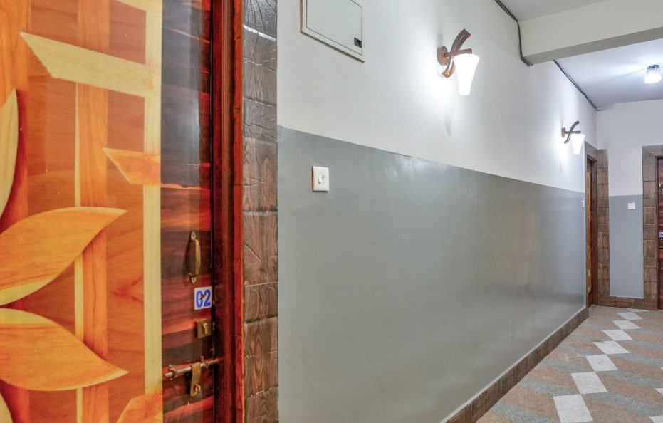 2 Rooms King Size for 12 Person