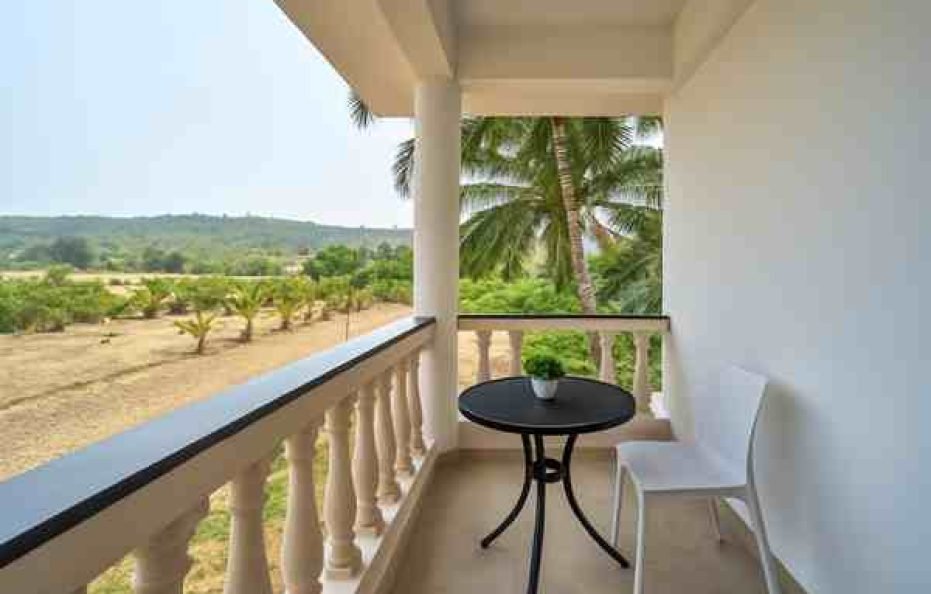 1 Deluxe Room + 1 Quadruple Room in Calangute