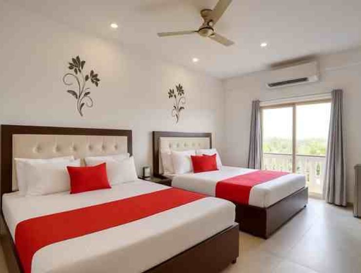 1 Deluxe Room + 1 Quadruple Room in Calangute
