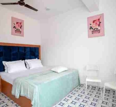 8 Room in Hotel High Tide Waves