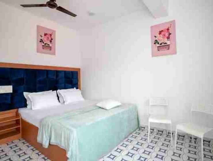 8 Room in Hotel High Tide Waves