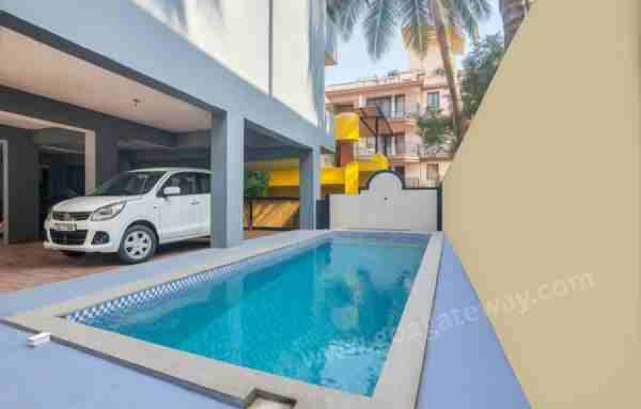 2 Deluxe Room in Swastic Boutique