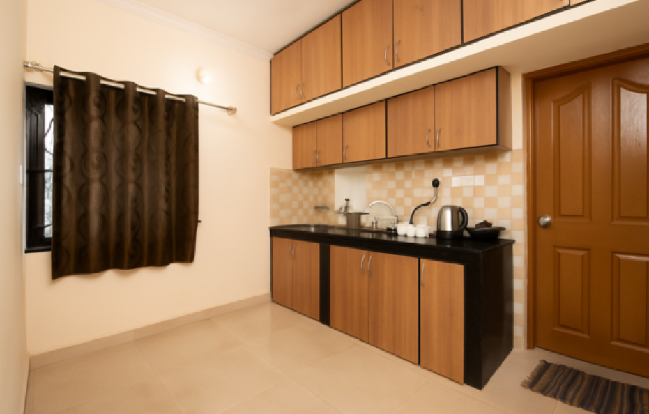 1 Bedroom Hall with Kitchen
